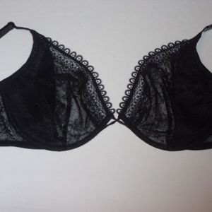 Victoria's Secret Very Sexy unlined plunge bra